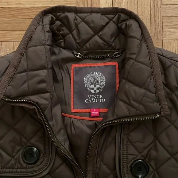 Vince Camuto womens olive quilted lightweight down jacket. Great condition! Sz S - Picture 2 of 6